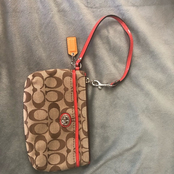 Coach Handbags - Coach wristlet NWOT